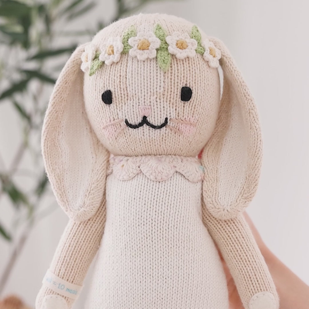 Hannah the bunny (ivory)