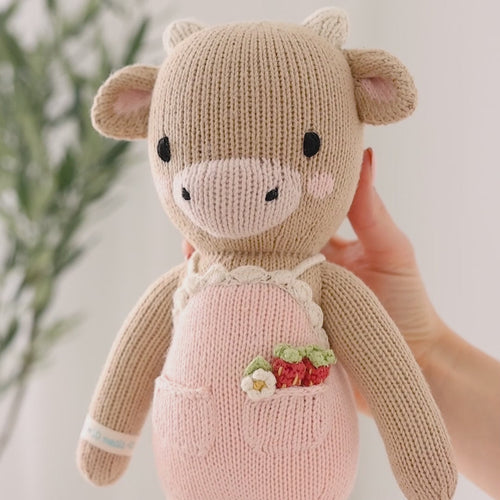 Ava the cow (powder pink)